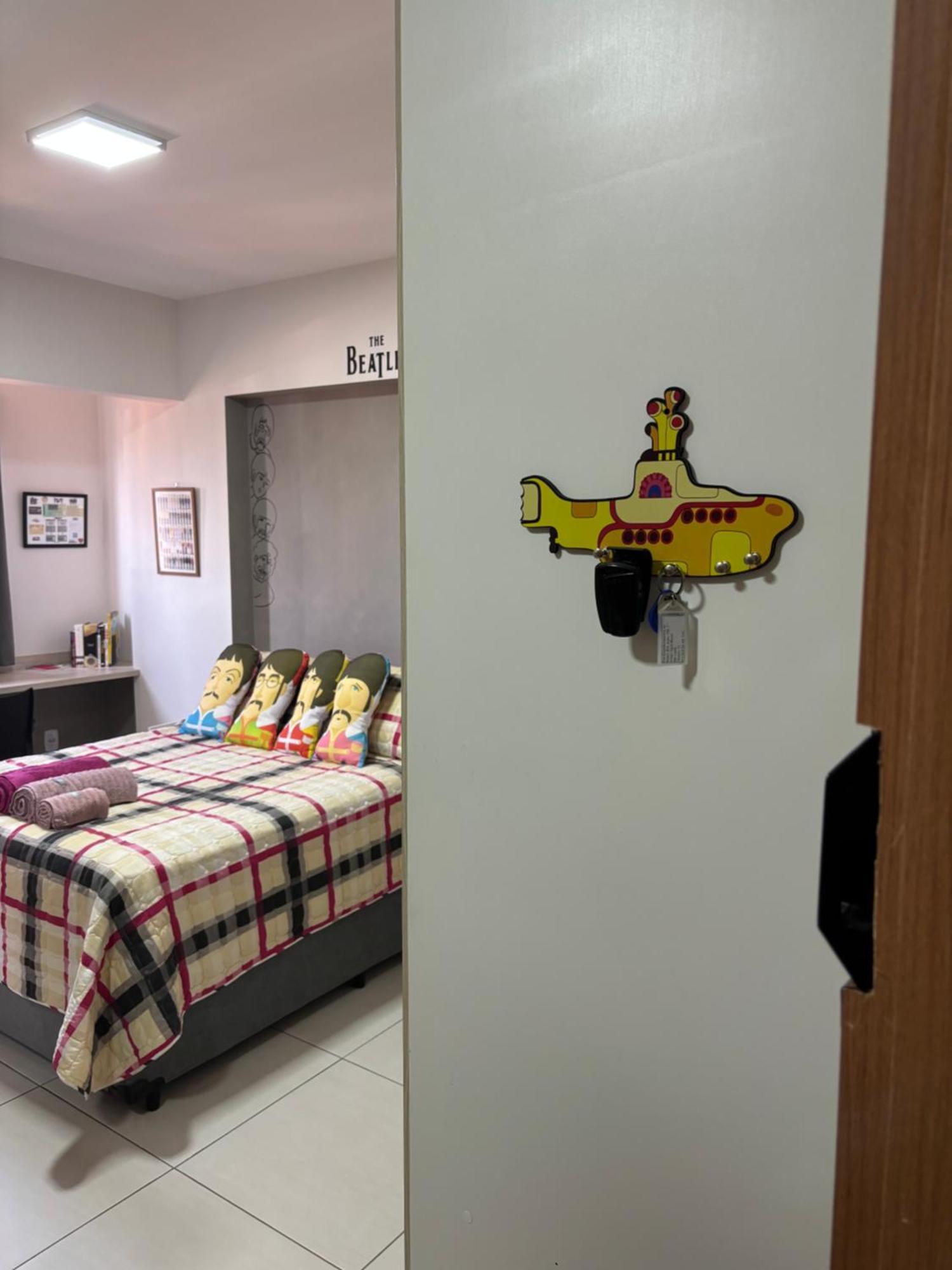 Bookln'Beatles- Spot Residence Miami 708 Araraquara Buitenkant foto